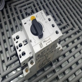 10 Amp 3 Pole Eaton Circuit Protection Device PKZM0-10