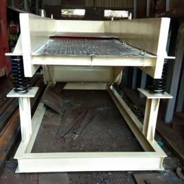 Mild Steel Grizzly Feeder 2 HP