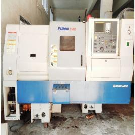 2004 Daewoo Puma 240B Lathe