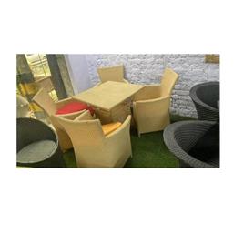 4 Person Rattan Dining Table