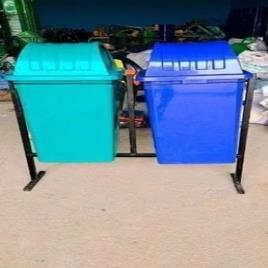 60 Liter Lidded Dustbin