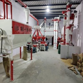 75 HP Commercial Atta Chakki Equipment, 200 Kg/hr