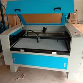 High-Capacity Acrylic Laser Machine