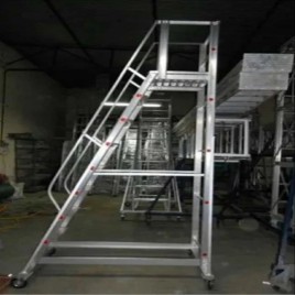 Residential Aluminium Rolling Ladder, 10 Ft