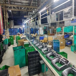 Assembly Line Conveyor Machine, 220