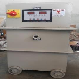Automatic Alloy Single Phase Oil Cooled Servo Voltage Machine