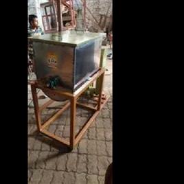 Automatic Detergent Cake Mixer Machine (250Kg/Hr)