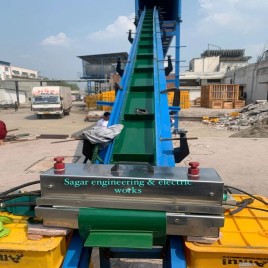 Inclined Belt Conveyor 100 Kg/Ft