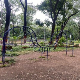 Blue Mild Steel Roller Coaster Climbing Equipment