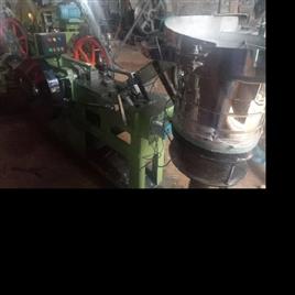 Bolt Head Trimming Machine