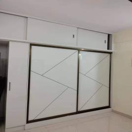 Brown Wooden Wardrobe for Bedroom