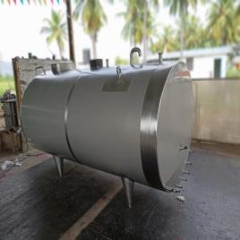 Vertical Bulk Milk Cooler