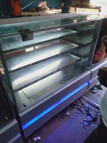 Cake Display Showcase - Air Cooled Counter