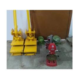 Manual Sandal Manufacturing Machine