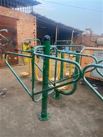 Commercial Outdoor Chest Dip Station