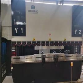 CNC Hydraulic Bending Machine