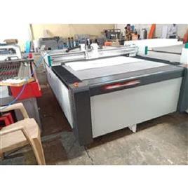 Automated Oscillating Knife Cutting Machine