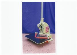 Semi Automatic Corner Cutting Machine