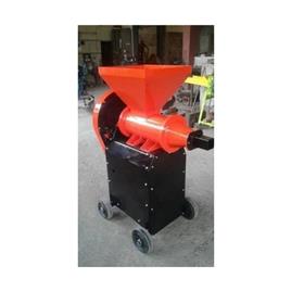 Cow Dung Briquette Machine