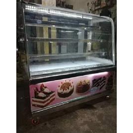 Curved Glass Bakery Display Machine