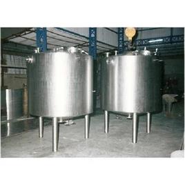 Vertical Steel Milk Storage Tanks