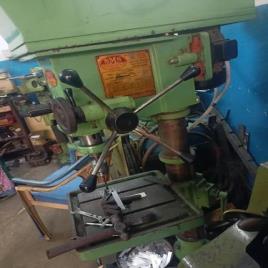 Heavy Duty Drilling Machine