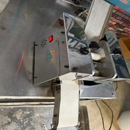 DUMPLING WRAPPER SKIN MACHINE