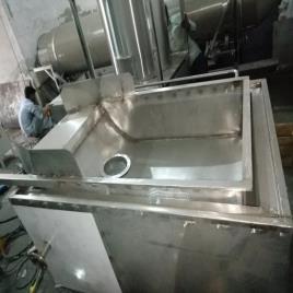 Electric Batch Fryer Equipment, 300 Kgs/Hr Capacity