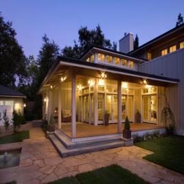 Exterior Building Illumination Service