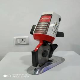 Fabric Cutting Device