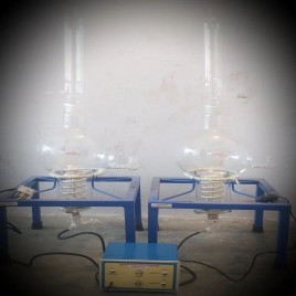 Laatu Borosilicate Glass Vertical Water Distillation Unit