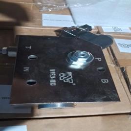 Iron Flow Divider, Rock Breaker & Backhoe Loader Application