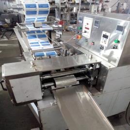 Surgical Gloves Packaging Machine