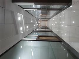 Frameless Commercial Glass Partition