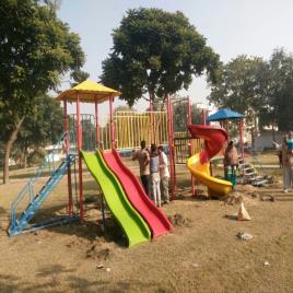 FRP Red Spiral Multi Play Station