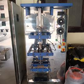 Fruit Juice Packaging Machine, 2000 BPH