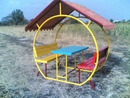 Garden Mango Hut Bench, Height 7"