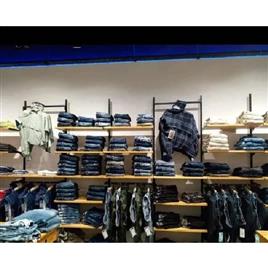 Garments Shop Display Rack