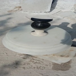 Glossy Marble Decorative Showpiece