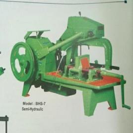 Hacksaw Cutting Machine