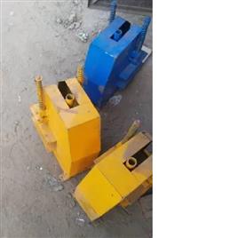 Hand Operated Slipper Sole Cutting Machine