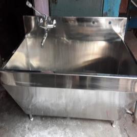 Manual Hand Washing Station