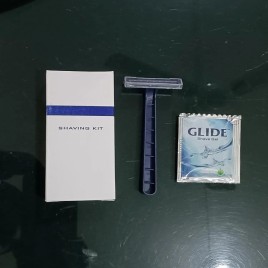 Hotel Travel Shaving Kit