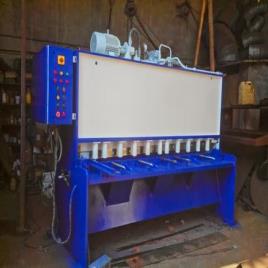 Hydraulic Guillotine Shearing Machine