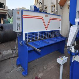 Hydraulic Sheet Metal Shearing Machine