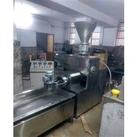 Semi-Automatic Ice Cream Pouch Machine