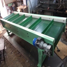Inclined Cleated Conveyor Machine
