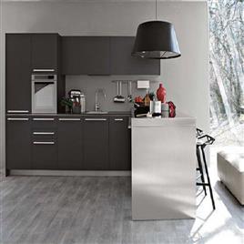 Italian L-Shaped Kitchen