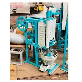 Pounding Kandap Machine