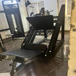 Leg Press Machine